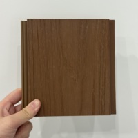 Plancher composite WPC co-extrudé carré creux de qualité supérieure, finition teck, étanche, pour jardins extérieurs