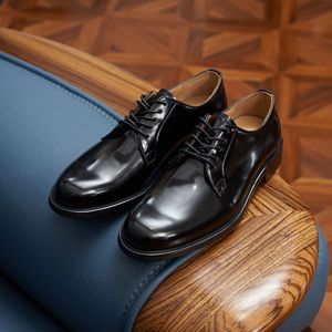 Chaussures habillées formelles à lacets pour hommes de style européen avec cuir luxueux - Product Image 1