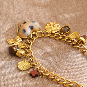 Collana Mchic 577 alla Moda in Acciaio Inossidabile Placcato Oro 18K con Catena Spessa e Ciondolo a Cuore in Resina con Stampa Leopardata - Product Image 5