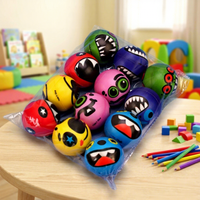 Balles en mousse souple à presser, balles en PU, couleurs assorties, visages de monstres amusants, jouets à presser pour soulager le stress