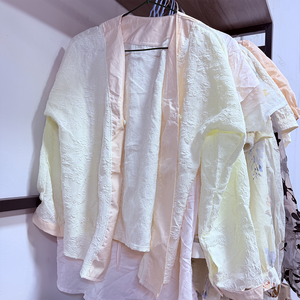 <span class=keywords><strong>Ropa</strong></span> usada a granel Blusas femeninas <span class=keywords><strong>Ropa</strong></span> <span class=keywords><strong>de</strong></span> segunda mano Indonesia Camisas <span class=keywords><strong>de</strong></span> <span class=keywords><strong>mujer</strong></span> <span class=keywords><strong>Ropa</strong></span> <span class=keywords><strong>de</strong></span> segunda mano Blusa <span class=keywords><strong>de</strong></span> algodón <span class=keywords><strong>de</strong></span> marca - Product Image 2