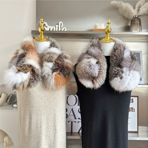 Scaldacollo Termico in Pelliccia di Volpe, Sciarpa con Collo in Pelliccia per Autunno e Inverno, Sciarpa con Pompon per Cappotti e Abiti Invernali da Donna - Product Image 1