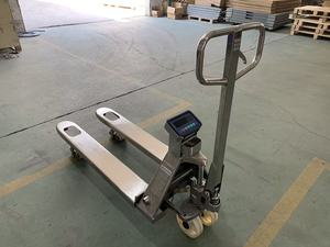 Transpaleta Eléctrica Integrada de 2.5 Toneladas con Báscula, Altura de Horquilla de 85 mm, Ruedas de PU/Goma/Nailon, Uso en Almacenamiento Exterior, Hecho en Vietnam, Nuevo - Product Image 4