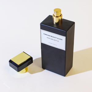 Flacone di Profumo di Lusso Riutilizzabile da 30ml 50ml 100ml, Bottiglia Quadrata in Vetro Pesante Nero Opaco Personalizzabile per Colonia - Product Image 4