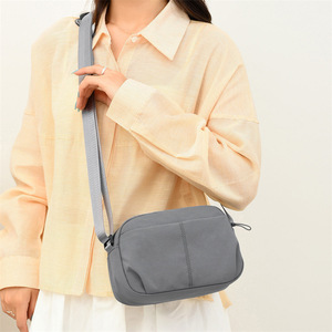Simple Everyday Commuter Women's Shoulder Bag Solid Color Japanese Style Casual Small Square Crossbody Bag Lightweight Portable - Product Image 2