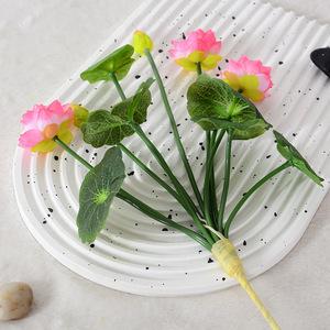Fleur de lotus rouge artificielle, <span class=keywords><strong>faux</strong></span> lys d'eau avec feuille de lotus, décoration zen pour la maison, bonsaï de table, vente en gros - Product Image 4