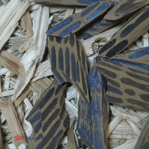 Astillas de madera de tigre Oud de alta resina, incienso puro fuerte y duradero para quemador Bakhoor, astillas de madera de agar de Vietnam para uso aromático - Product Image 1