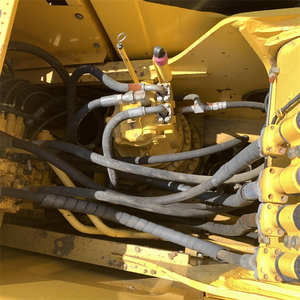 รถขุดไฮดรอลิกแบบตีนตะขาบ Komatsu PC200-8 มือสอง รุ่นปี 2020 น้ำหนักใช้งาน 20 ตัน ความจุบุ้งกี๋ 0.8 ลูกบาศก์เมตร อะไหล่หลัก - Product Image 5