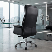 Fauteuil de Direction en Cuir Rembourré Noir Obsidienne : Design Imposant, Expérience d'Assise Supérieure