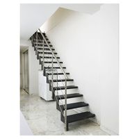 Escabeau pliant d'intérieur Prima Modern avec conception robuste et rangement peu encombrant pour accès au grenier et au loft
