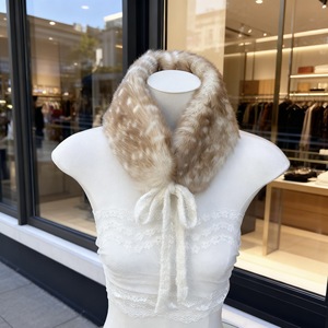 Bufanda con cuello de piel sintética para mujer, forro polar con puntos, calentador de cuello cálido, chal de invierno, diadema, orejeras - Proveedor mayorista OEM - Product Image 1