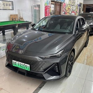 Changan UNI-V <span class=keywords><strong>IDD</strong></span> 2023, Sedán Híbrido Enchufable Inteligente de 113 km, Automático, con Asientos de Cuero, R18, Volante a la Izquierda, Usado en Stock, Precio al por Mayor - Product Image 1