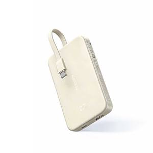 Batería Externa UGREEN de 10000mAh con Carga Rápida de 20W para Dispositivos iPhone y Android - Product Image 1