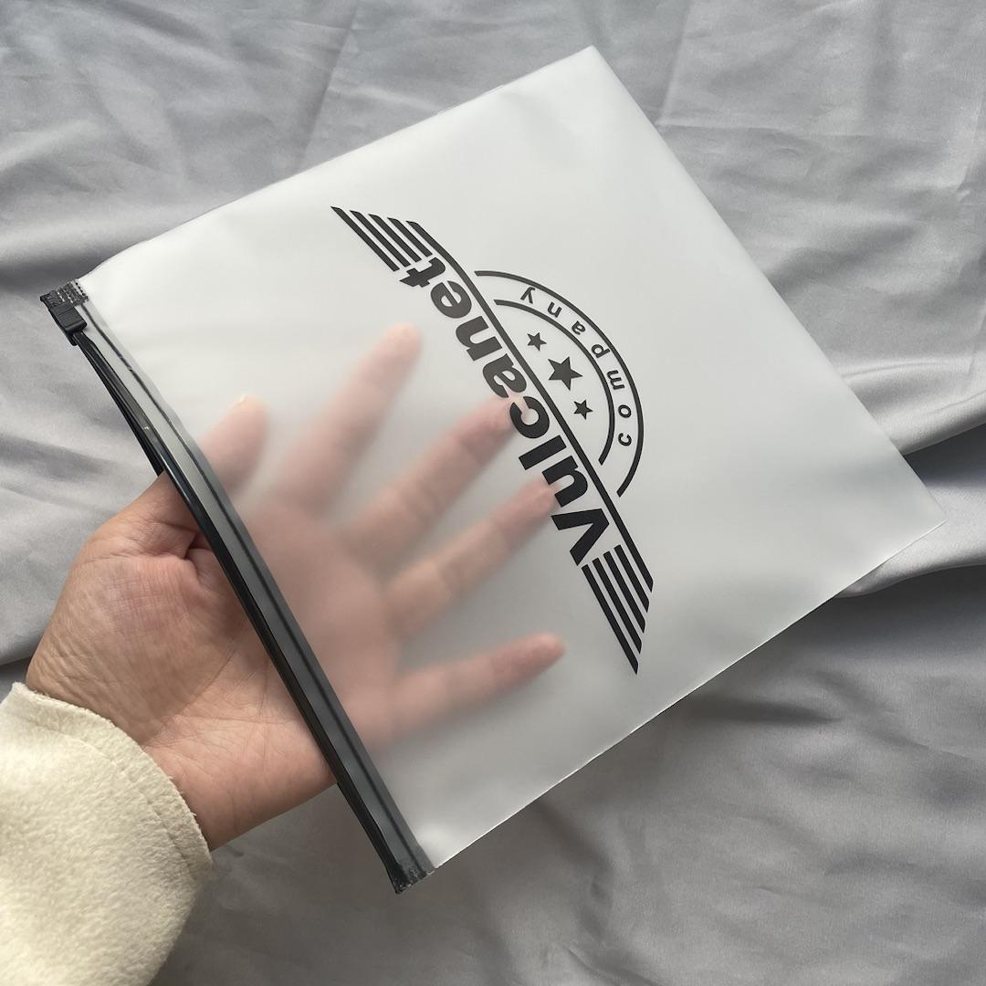 this link is for 100pcs,with 1 side 1 color logo printed