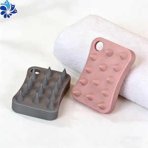 Cepillo de silicona para masaje del cuero cabelludo con cerdas suaves para el cuidado del cabello y la relajación - Product Image 3