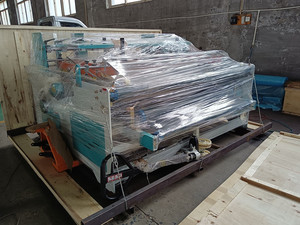 Semi Automatic Folding Press Automatic Gluing <strong>Machine</strong> for Cardboard Small Box Flap Gluer - Product Image 6