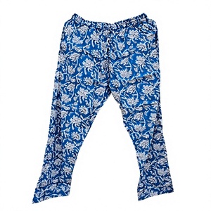 Ensemble de pyjama pour homme à manches longues à imprimé floral bleu, tissu tissé 100% coton, vêtements de nuit décontractés d'été avec poche, cadeau pour elle - Product Image 3