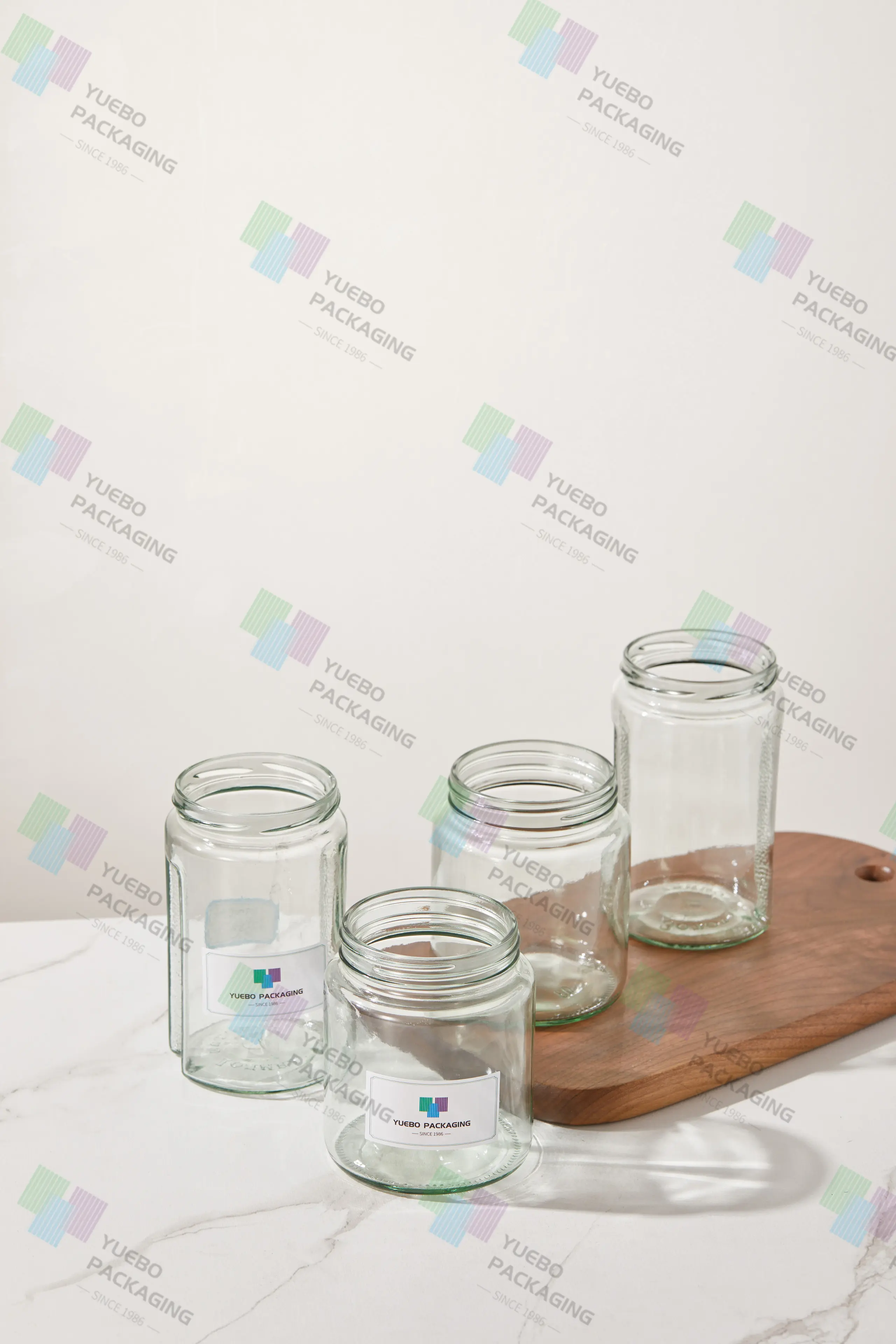 Wholesale 588ML Storage Glass Jars Clear Wide Mouth glass mason jar for food storage with metal screw lid