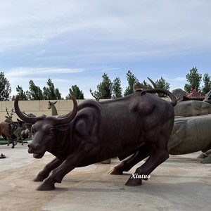 Estatua de Toro de Bronce Grabada en 3D de 2m para Decoración de Exteriores Estilo Wall Street y Plazas Comerciales - Product Image 1