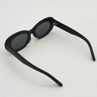 Summer Beach Accessories Designer Polarized Fashion Luxury Vintage Classic Oval Shades Retro Lunettes de soleil Femmes Hommes Gafas De Sol