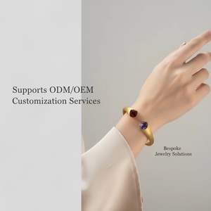 Bracelet en argent 925 plaqué or avec améthyste, vente en gros, unisexe/hommes/femmes, serti géométrique, design minimaliste unique, par UM Jewelry - Product Image 3