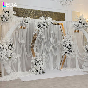 Arco Dorado LEDA para Decoración de Fiestas, Arco de Acero Inoxidable Brillante con Espejo para Fondo de Escenario de Boda - Product Image 1