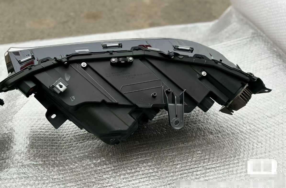 toyota crown headlight 2023