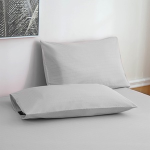 Taie d'oreiller en coton tricoté brodé géométriquement, avec fibres d'argent, écologique, toutes saisons, conductrice, pour la protection contre les ondes électromagnétiques (EMF) - Product Image 1