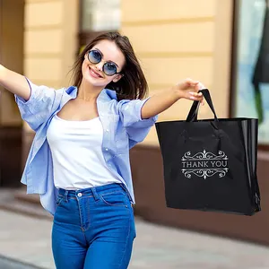Bolsas de plástico personalizadas de alta calidad, bolso de compras de plástico negro con mango