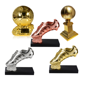 Crampons de football en métal avec logo personnalisé, grand prix, pour les enfants, nouvelle collection 2020 - Product Image 1