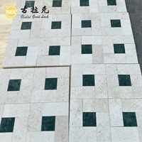 Carrelage de sol en pierre de calcaire beige personnalisé et incrusté de marbre vert, mosaïque géométrique de luxe en pierre