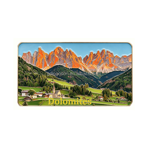 Imán de nevera con forma de esquí de los <span class=keywords><strong>Dolomitas</strong></span>, de metal esmaltado, diseño personalizado, recuerdos de vacas, imanes de metal, fabricante de regalos turísticos - Product Image 1