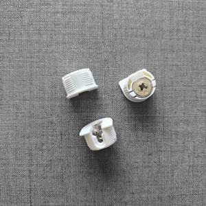 Soportes de Tablero de Tres Capas para Muebles de Gabinete con Divisiones Ocultas y Soportes - Product Image 4