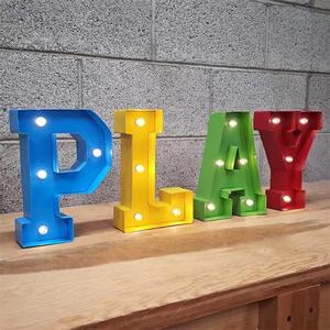 Luces Decorativas Marry Me, Letras LED Gigantes <span class=keywords><strong>de</strong></span> 4 Pies, Alfabeto y Letras <span class=keywords><strong>de</strong></span> Amor, Fácil Instalación Colgante - Product Image 6