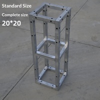 Supports de fond en treillis, présentoirs publicitaires, configurations d'exposition pour spectacles, structures événementielles pour mariages, galvanisés