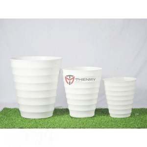 Macetas de Plástico con Diseño en Espiral, Macetas Personalizables para Interiores y Exteriores / Sala de Estar - Product Image 3