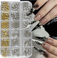 12 Grilles de Breloques pour Ongles Y2K Punk, Rivets Métalliques Punk / Gothique / Rock, Strass Vintage, Décoration de Manucure en Alliage et Strass