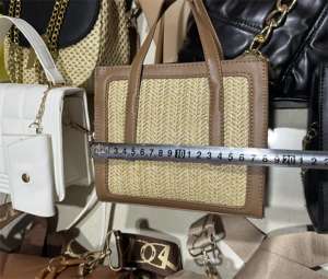 HLY 2025 Nouvelle Meilleure Vente en Afrique Prix Bas Stock Sacs à Main pour Femmes Liquidation Surplus <span class=keywords><strong>de</strong></span> Stock Lots - Product Image 6