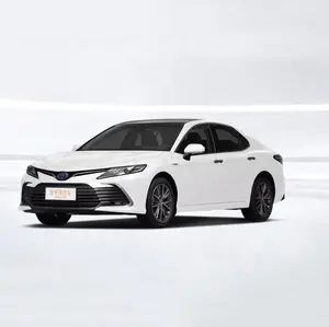 YK MOTORS 2024 Gasoline Car TOYO.TA CAMRY 210km Battery Range Black And White Color On Sale