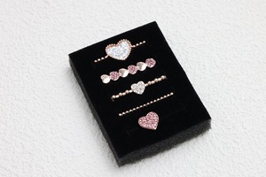 Anneau décoratif <span class=keywords><strong>Mickey</strong></span> en alliage durable, accessoire de bracelet en silicone pour <span class=keywords><strong>Apple</strong></span> <span class=keywords><strong>Watch</strong></span>, outils et pièces de montre-bracelet pour l'amour - Product Image 2