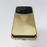 Populaire à Dubaï Boîtier de téléphone en métal Véritable peau de vache avec texture de crocodile Boîtier de téléphone portable pour la série iphone
