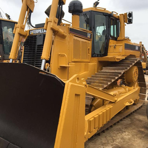 Bulldozer d'occasion de type chenillé D8R d'origine, grande capacité de bêchage de 7,5 m, forte puissance de terrassement pour travaux de terrassement - Product Image 1