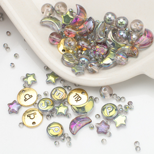 Zhubi <span class=keywords><strong>Magic</strong></span> Rose Moon Star Kristallen Alfabet Kralen Verjaardag Maand Ronde Glazen Kralen Goud Gevulde Metalen Bedels Zodiac Hangers - Product Image 4