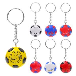 Llavero de Fútbol Impreso en 3D al por Mayor, Llaveros Personalizados de Jugadores de Equipo, Llavero de PVC Suave con Diseño de Camiseta para Promociones de Aficionados al Fútbol - Product Image 5