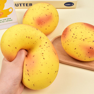 Juguete Blandito de Patata Simulada Southpeak, Bola de 300g para Terapia de Manos, Alivio de Ansiedad, TDAH y Autismo, con Bolsillo de Red Mochi - Product Image 3