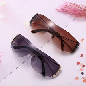 แว่นกันแดดแฟชั่นทรงสี่เหลี่ยม Y2K Zircon Luxury PC UV400 สีฟ้า ชมพู เทา น้ำตาล สำหรับทุกเพศ - Product Image 3