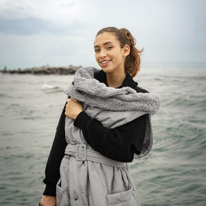 <span class=keywords><strong>Couverture</strong></span> <span class=keywords><strong>chauffante</strong></span> <span class=keywords><strong>sans</strong></span> <span class=keywords><strong>fil</strong></span> design portable <span class=keywords><strong>couverture</strong></span> <span class=keywords><strong>chauffante</strong></span> lavable rechargeable par USB pour le canapé de voyage et la maison - Product Image 2