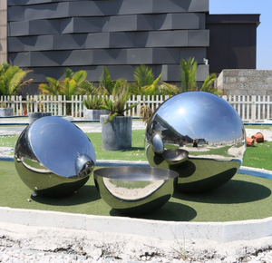 Scultura da Giardino in Acciaio Inossidabile, Sfera Lucida Fatta a Mano, Antiruggine per Paesaggistica e Architettura Esterna - Product Image 1