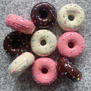 Donuts de 8.5cm con Doble Cara Decorada, Salsa de Chocolate y Chispas de Azúcar de Colores, Diseño Creativo y Novedoso, Modelo de Juguete - Product Image 5