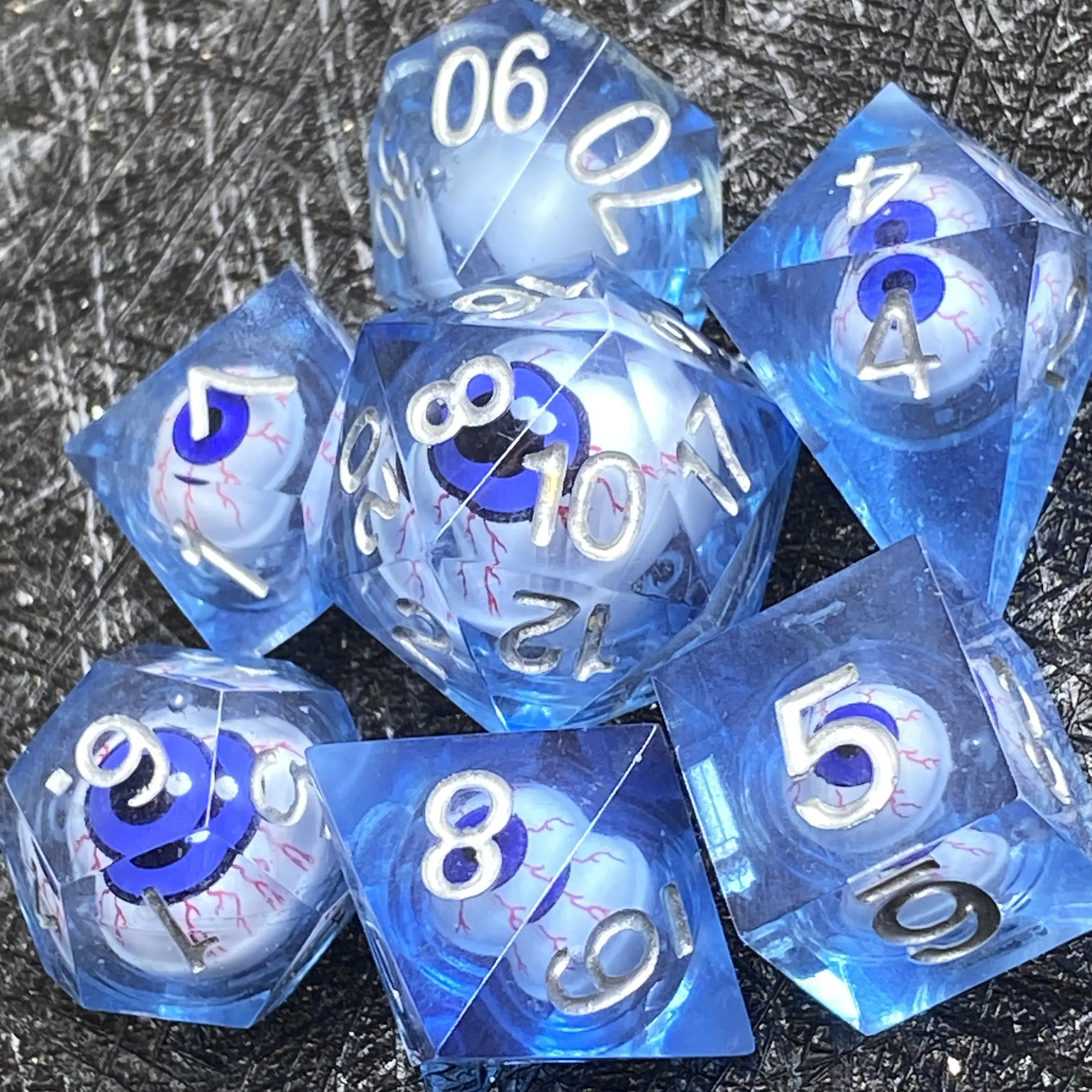 resin sharp edges polyhedral rpg dice set d&d dice RPG game d20 resin dragon eye dice